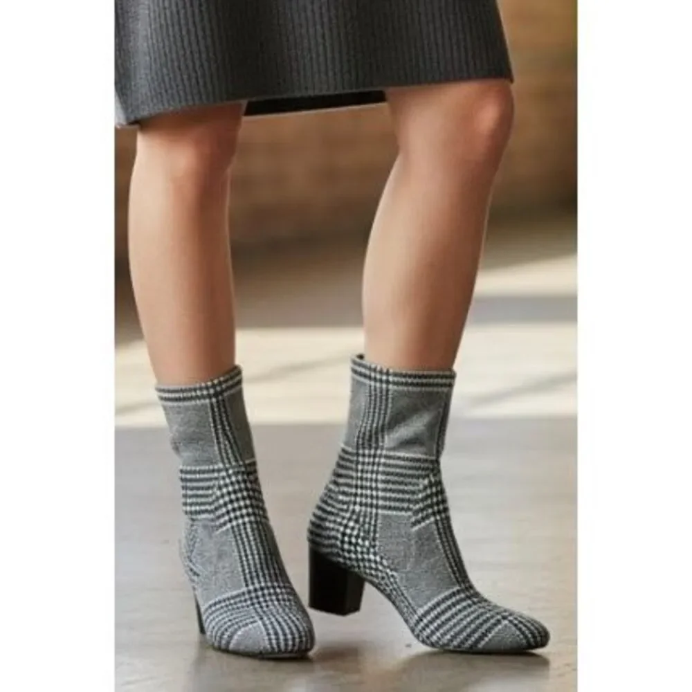 ALDO Lovelee Houndstooth Plaid 3.5” Block Heel Back Zip Ankle Boots Stretch Size